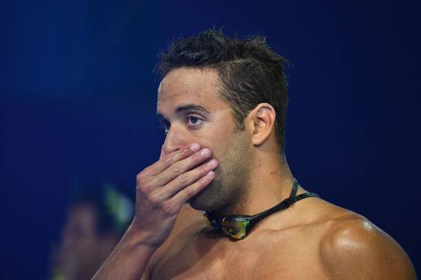 青春与梦想的延续：回顾男子游泳部第三季经典瞬间