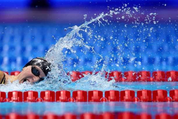 仰泳入门：从零基础到轻松漂浮
