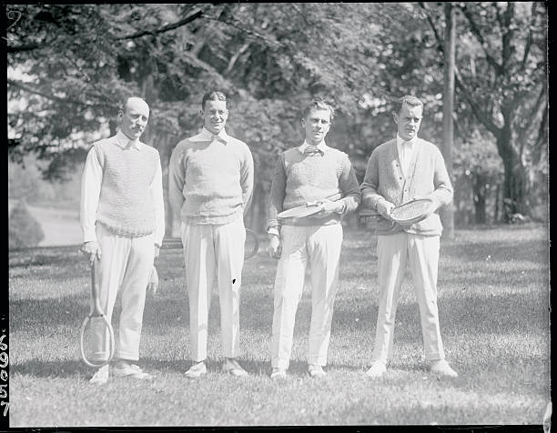 网球单打和双打比赛需要赢多少局？