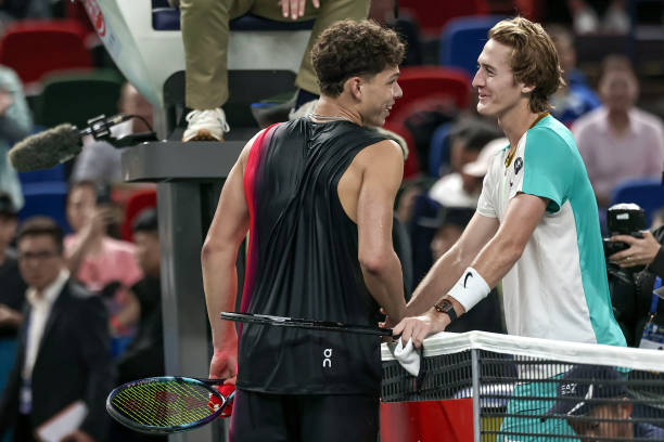 网球单打比赛比分详解：7比5是否常见？