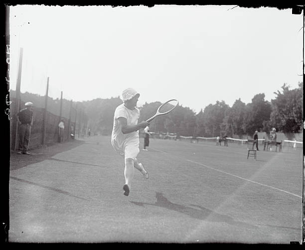 温布尔登网球锦标赛：草地上的优雅与传奇