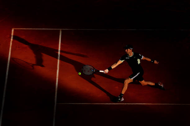 李娜网球学校收费对比：与其他网球培训机构的价格差异